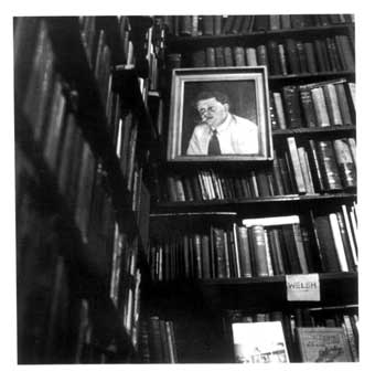 Inside "Ralph the Books"